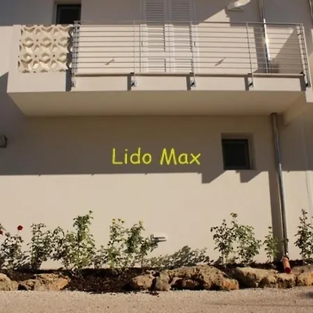 Lido Max - Mono2 Torre Lapillo